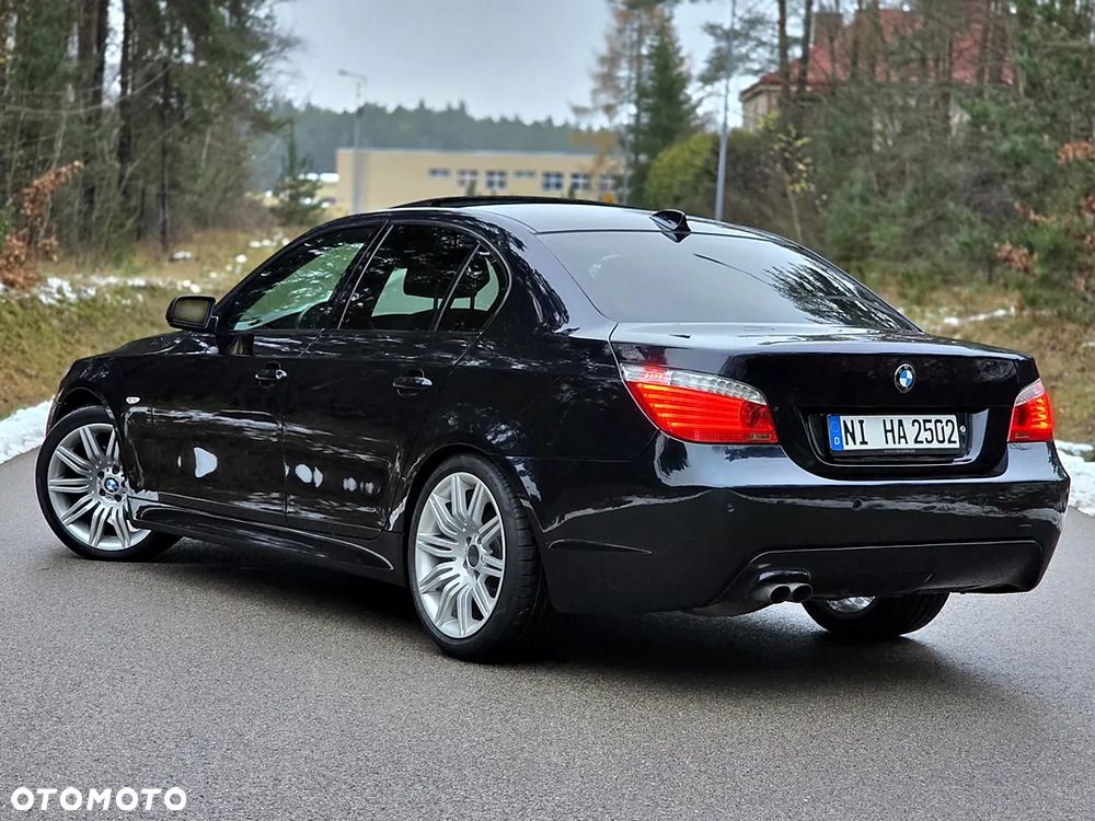 BMW Seria 5 530d Sport-Aut Edition Sport - 16