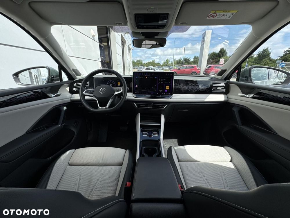 Volkswagen Tiguan - 10