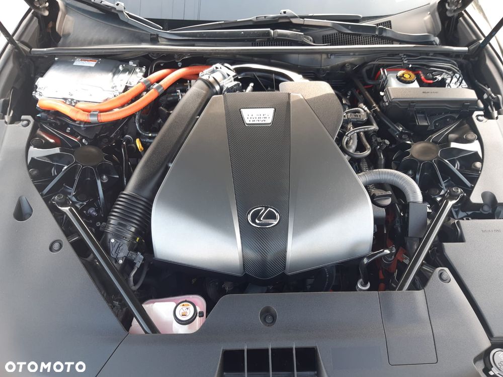 Lexus LC 500h - 18