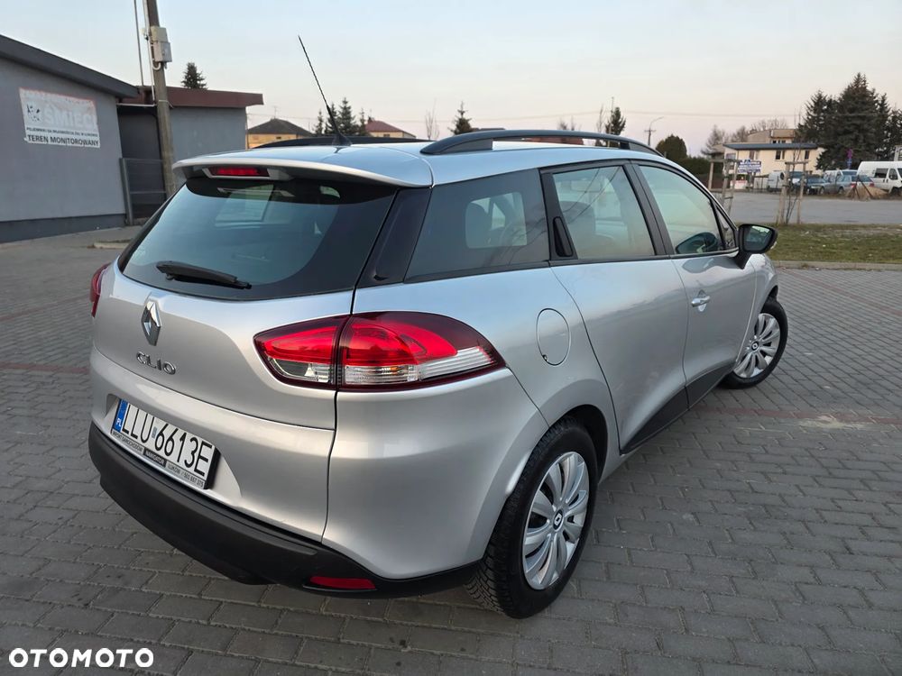 Renault Clio 1.2 16V 75 Expression - 5