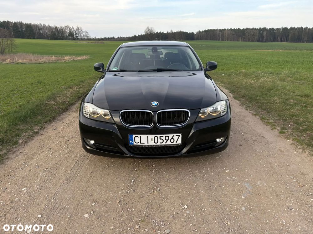 BMW Seria 3 318i - 2