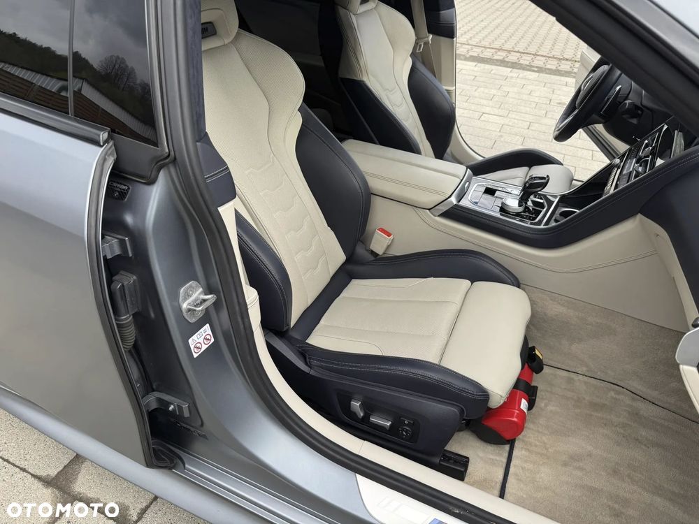 BMW Seria 8 - 5