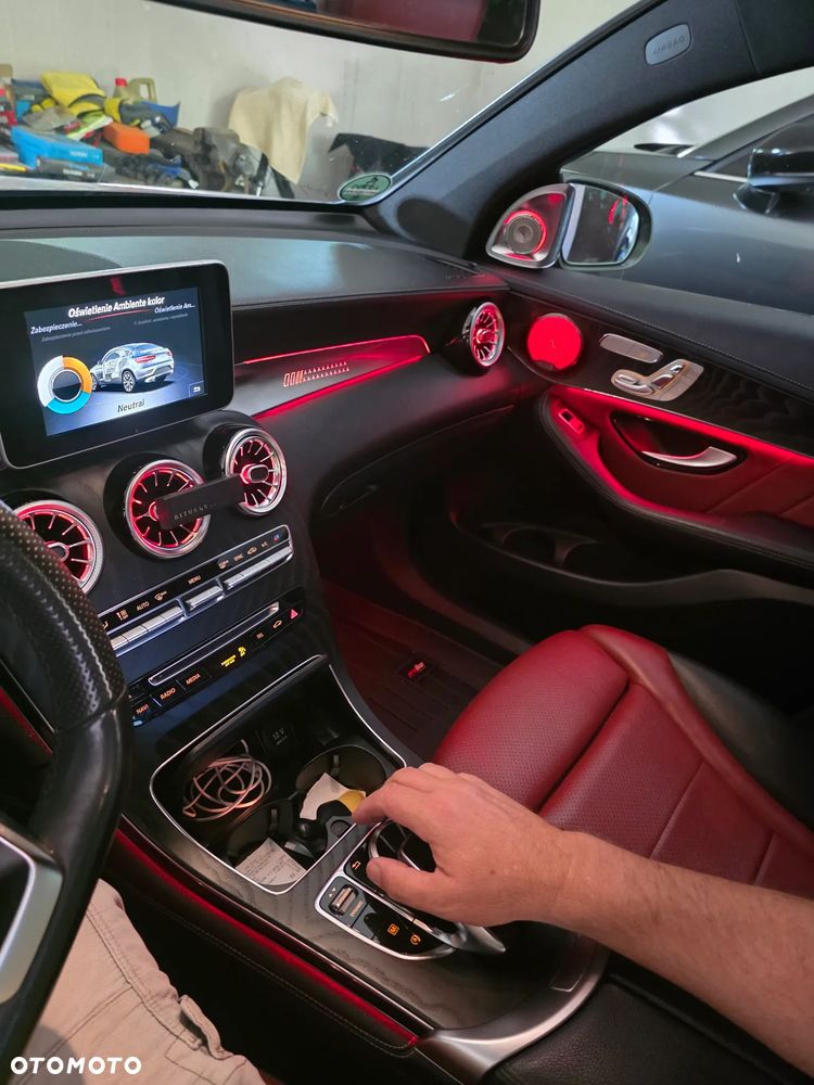 Mercedes-Benz GLC - 24