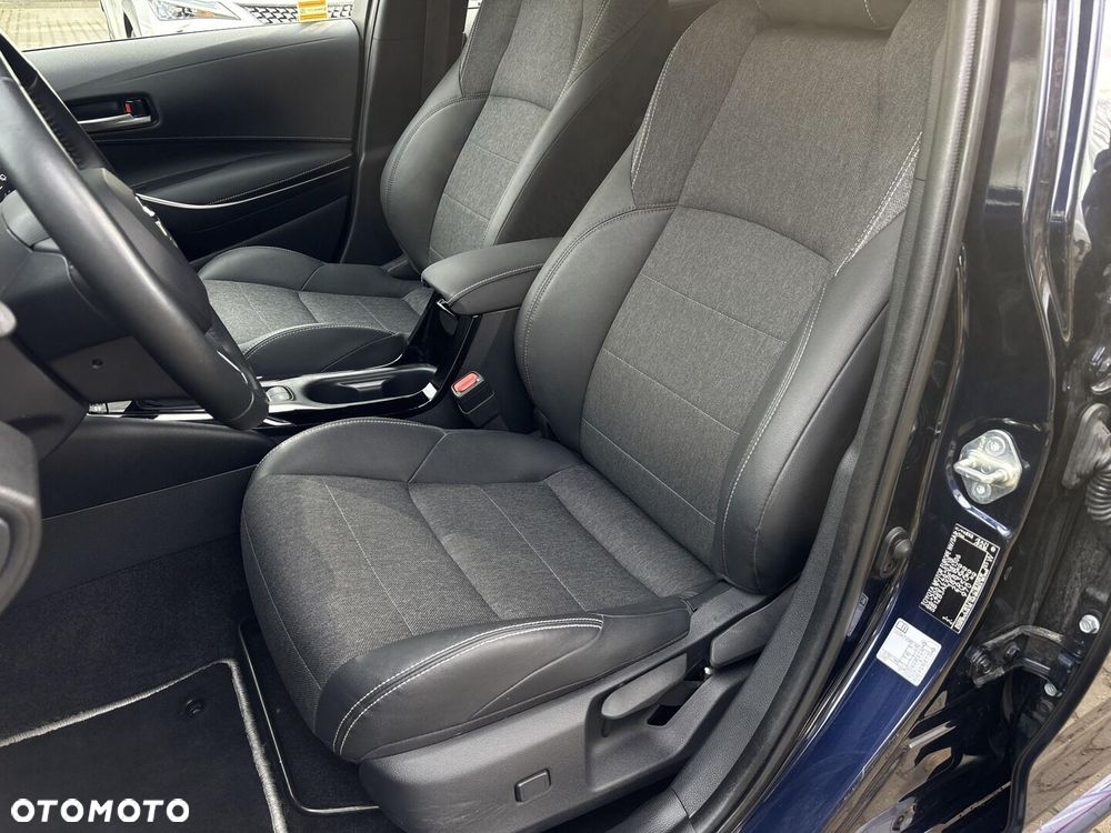 Toyota Corolla 1.8 Hybrid Style - 33