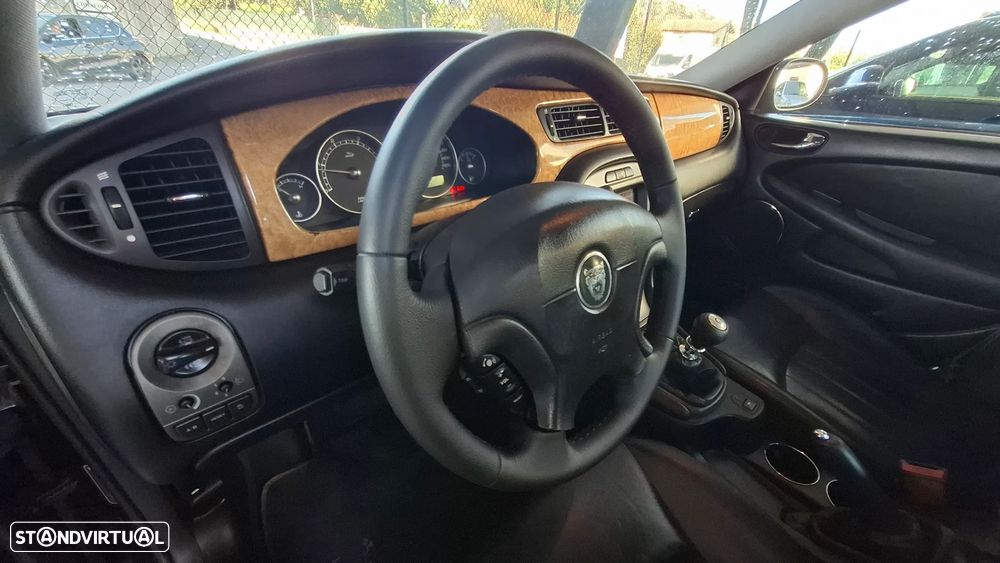 Jaguar X-Type 2.0 D Sport - 18