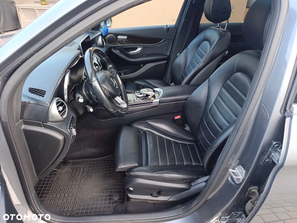 Mercedes-Benz GLC - 30