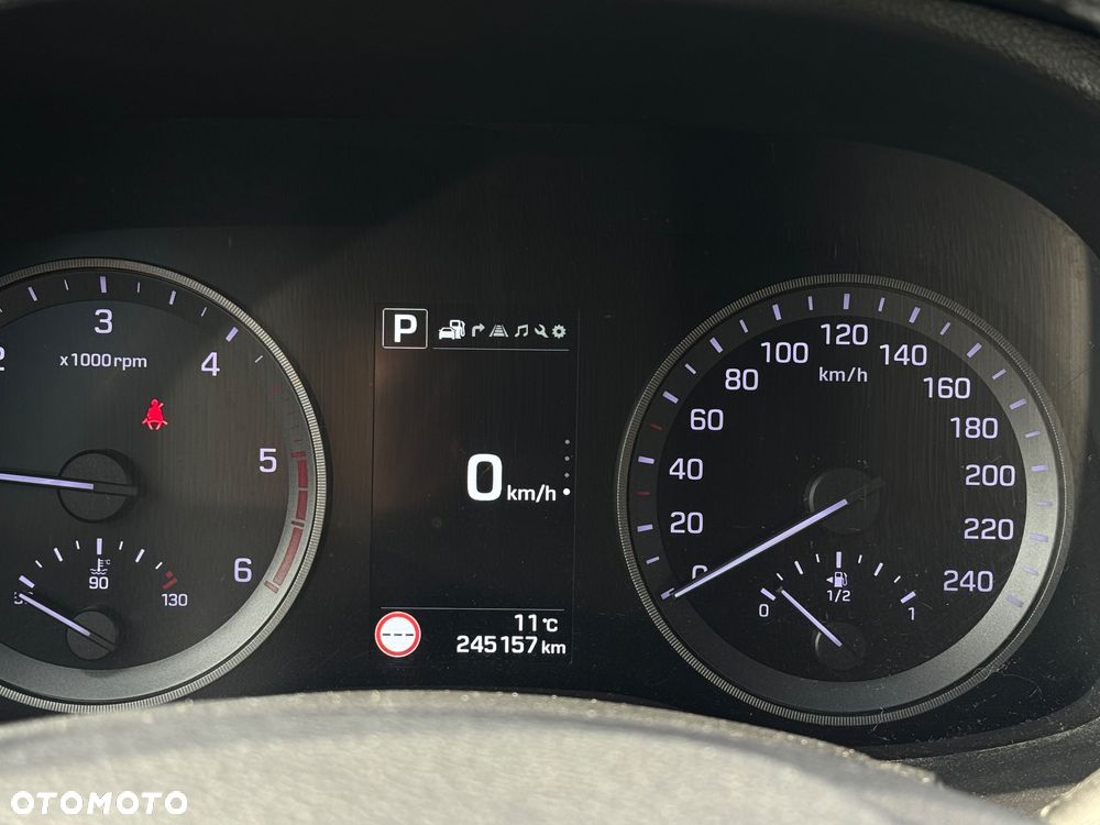 Hyundai Tucson 1.7 CRDI BlueDrive Premium 2WD DCT - 11