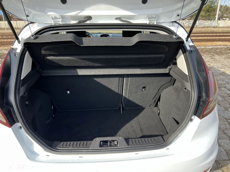 Ford Fiesta 1.25 Ambiente - 18