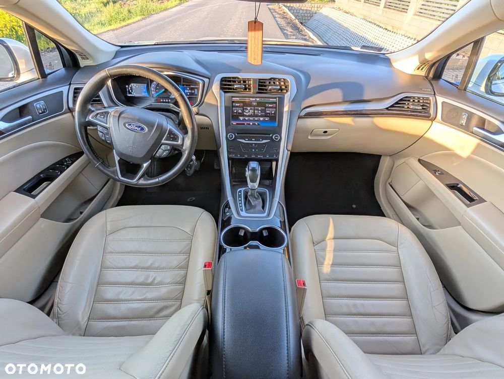 Ford Mondeo - 13