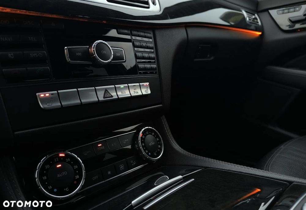 Mercedes-Benz CLS - 21