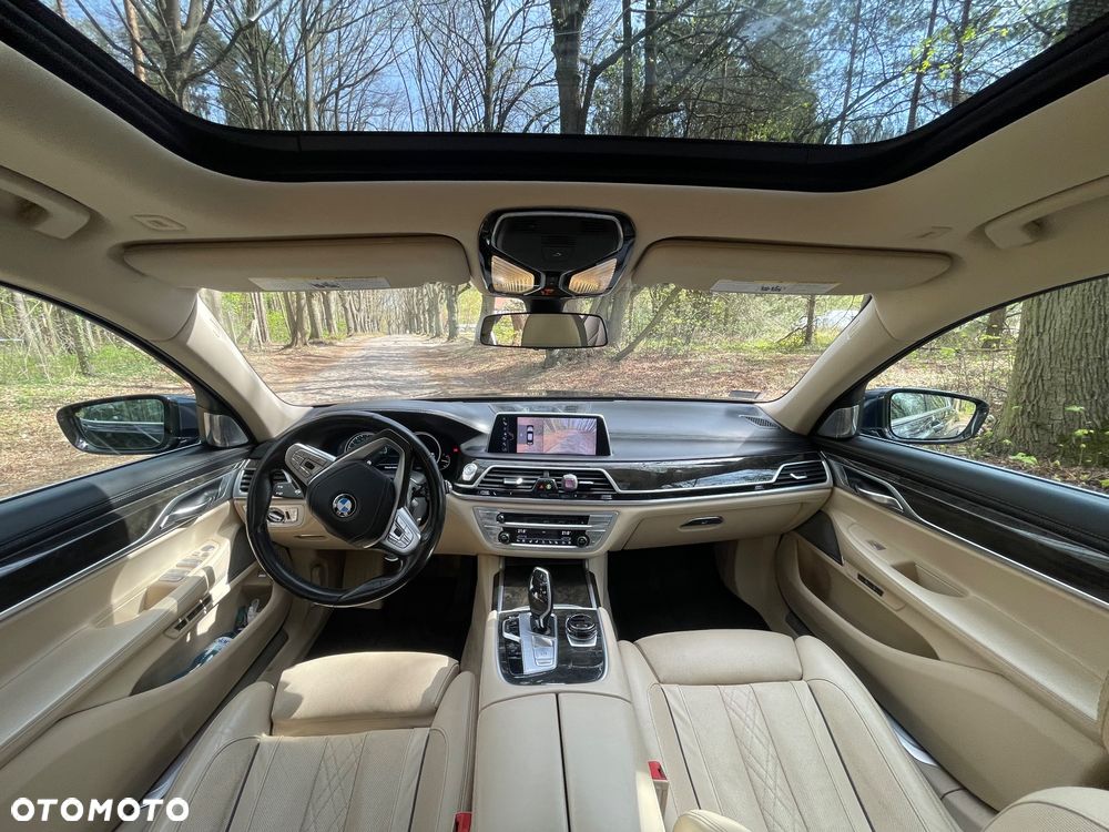 BMW Seria 7 740Li - 15