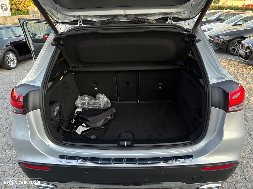 Mercedes-Benz GLA 250 e Progressive - 43