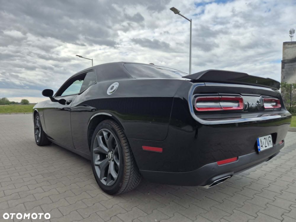 Dodge Challenger 5.7 R/T - 13