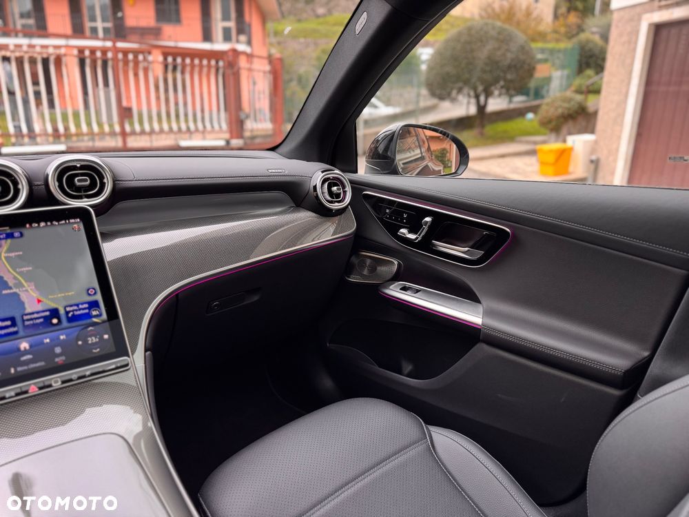 Mercedes-Benz GLC 300 d mHEV 4-Matic AMG Line - 11