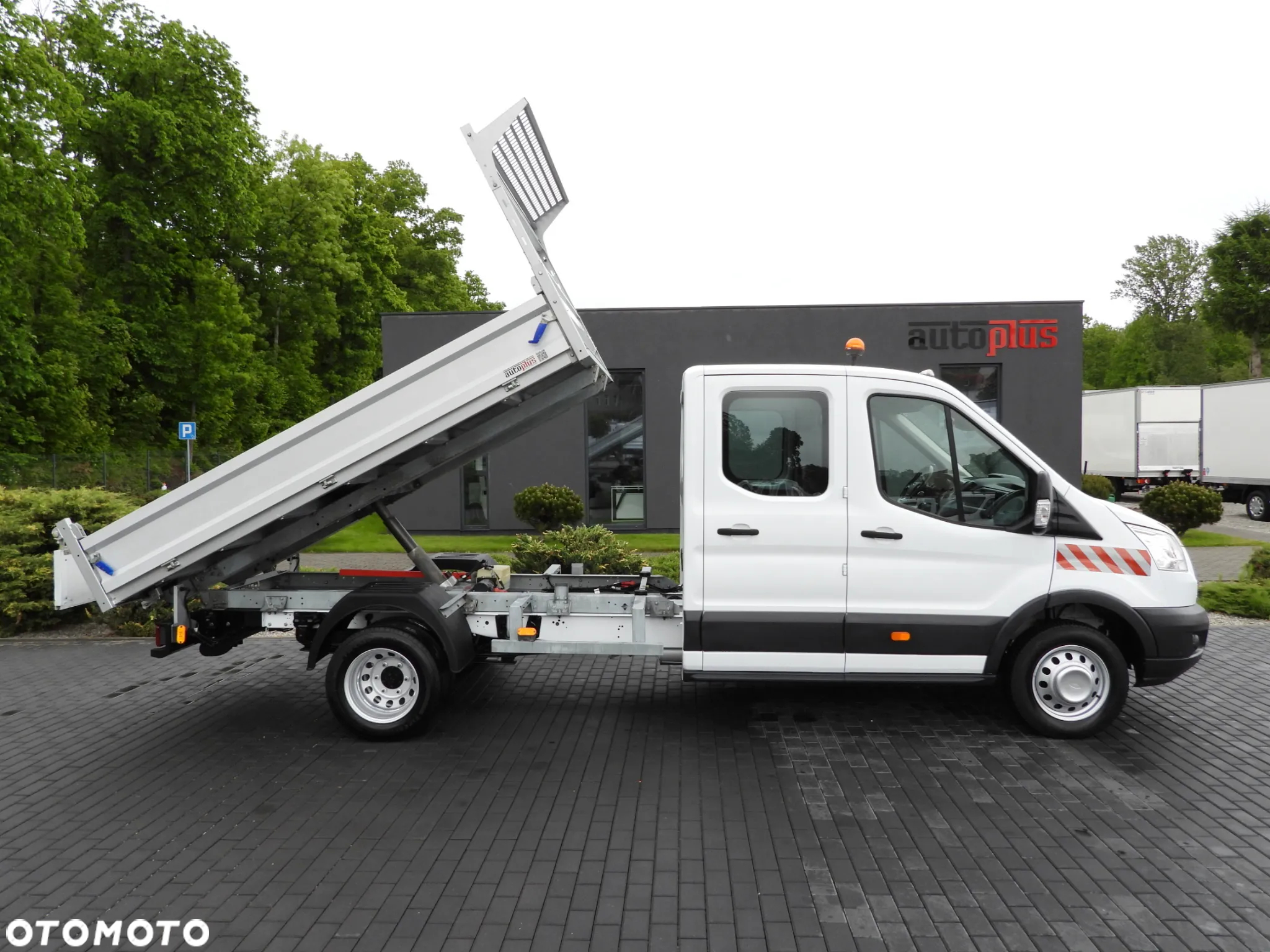 Ford TRANSIT WYWROTKA PODWÓJNA KABINA DOKA 6 MIEJSC TEMPOMAT KLIMATYZACJA BLIŹNIACZE KOŁA 170KM [ K56631 ] - 7