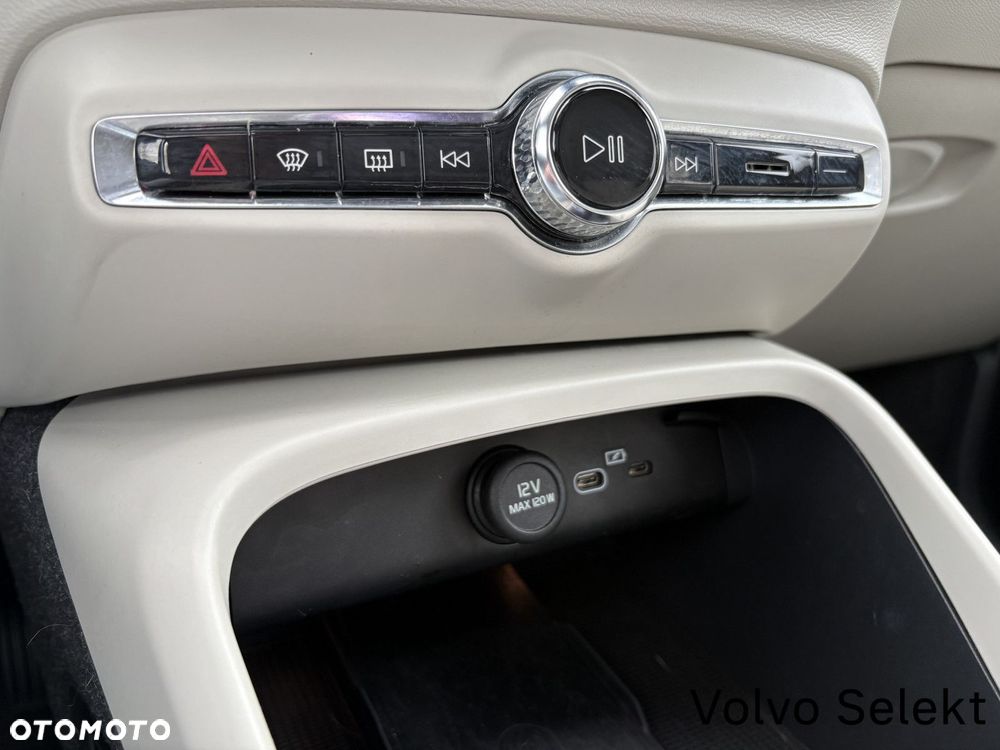 Volvo XC 40 - 15
