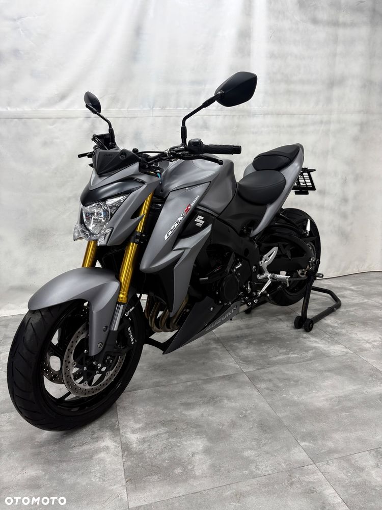 Suzuki GSX 1000 - 1
