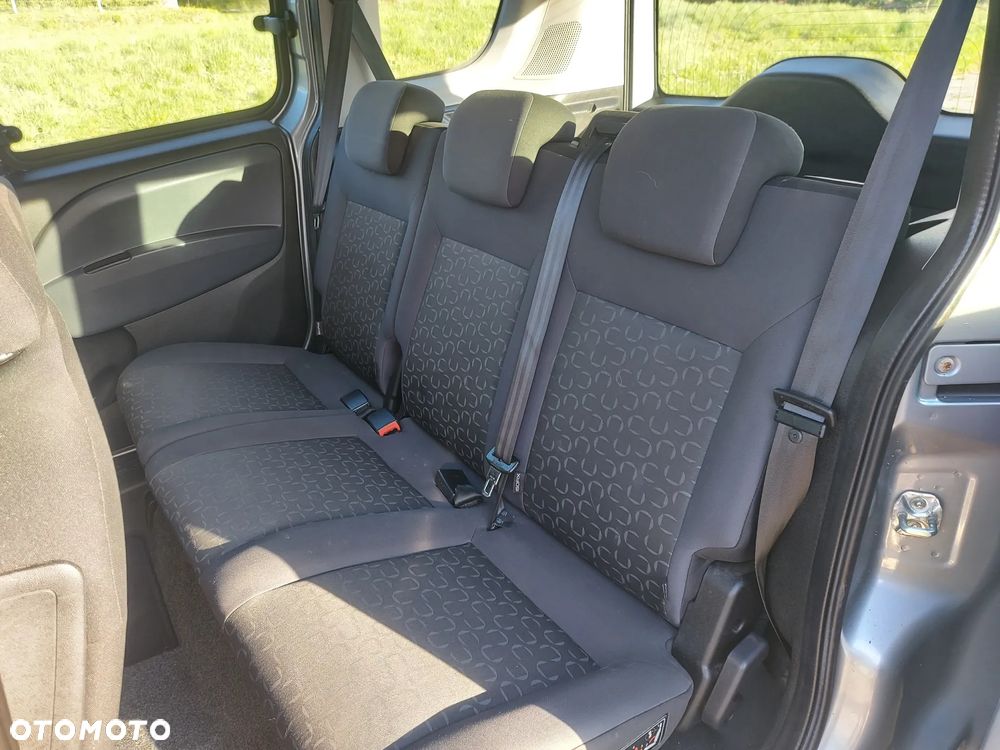 Fiat Doblo 1.4 16V Start&Stopp Dynamic - 26