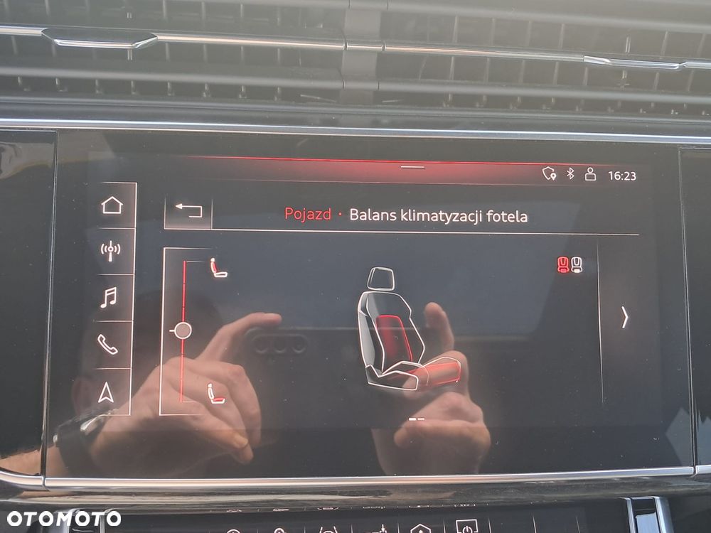 Audi Q8 55 TFSI quattro tiptronic - 13
