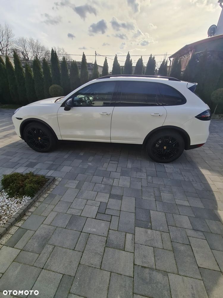 Porsche Cayenne S - 16