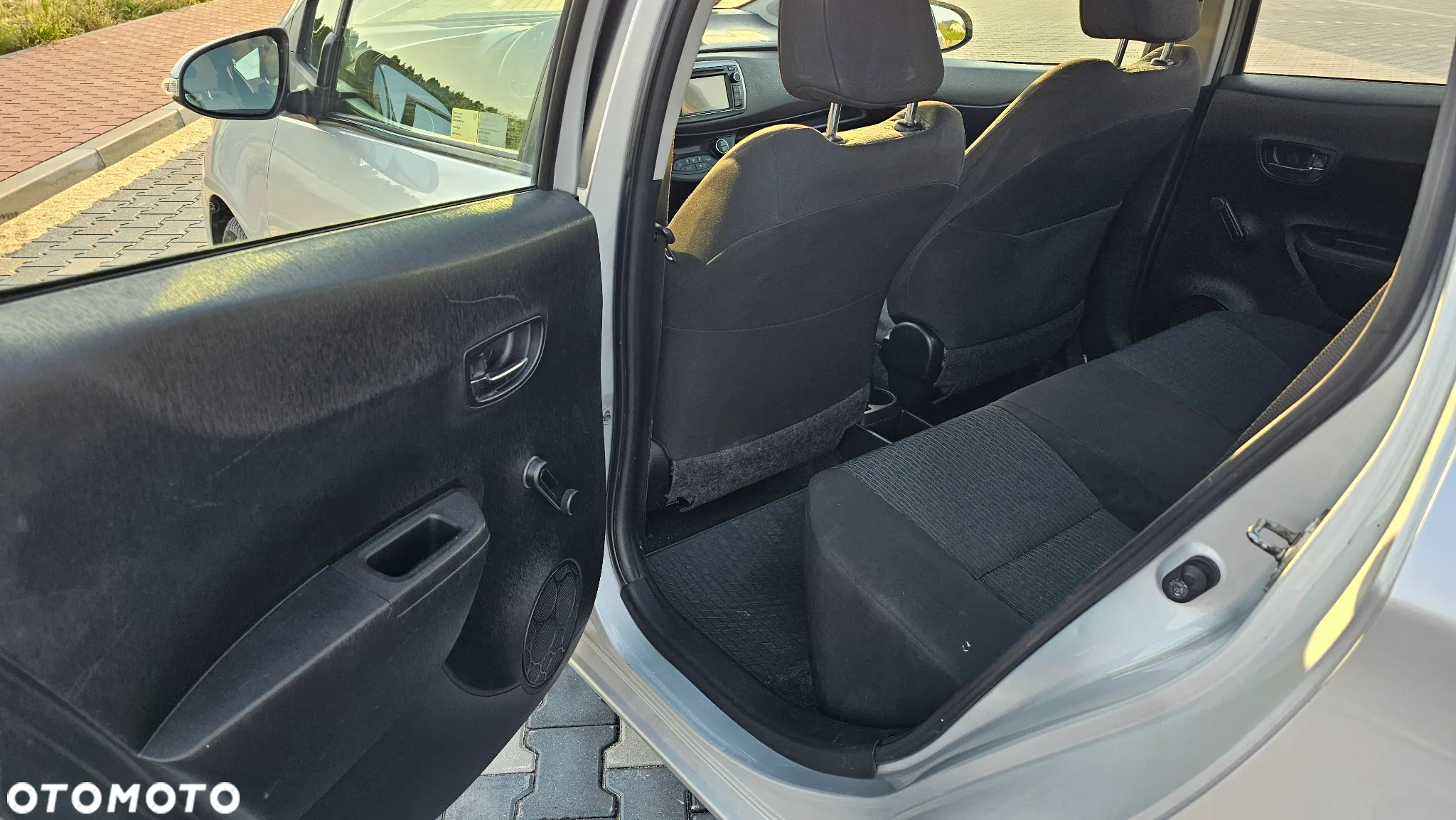 Toyota Yaris 1.33 Sol - 14