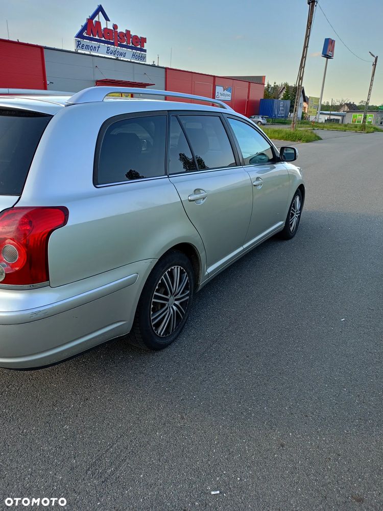 Toyota Avensis 2.0 VVT-i Sol plus Premium - 15