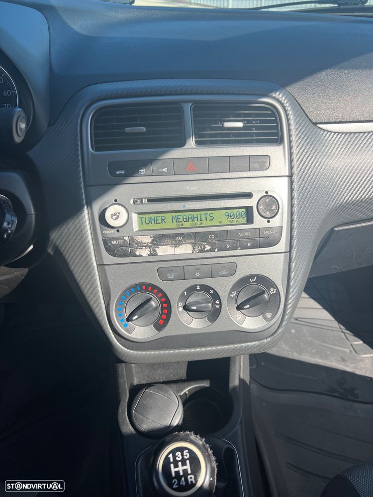 Fiat Grande Punto - 21