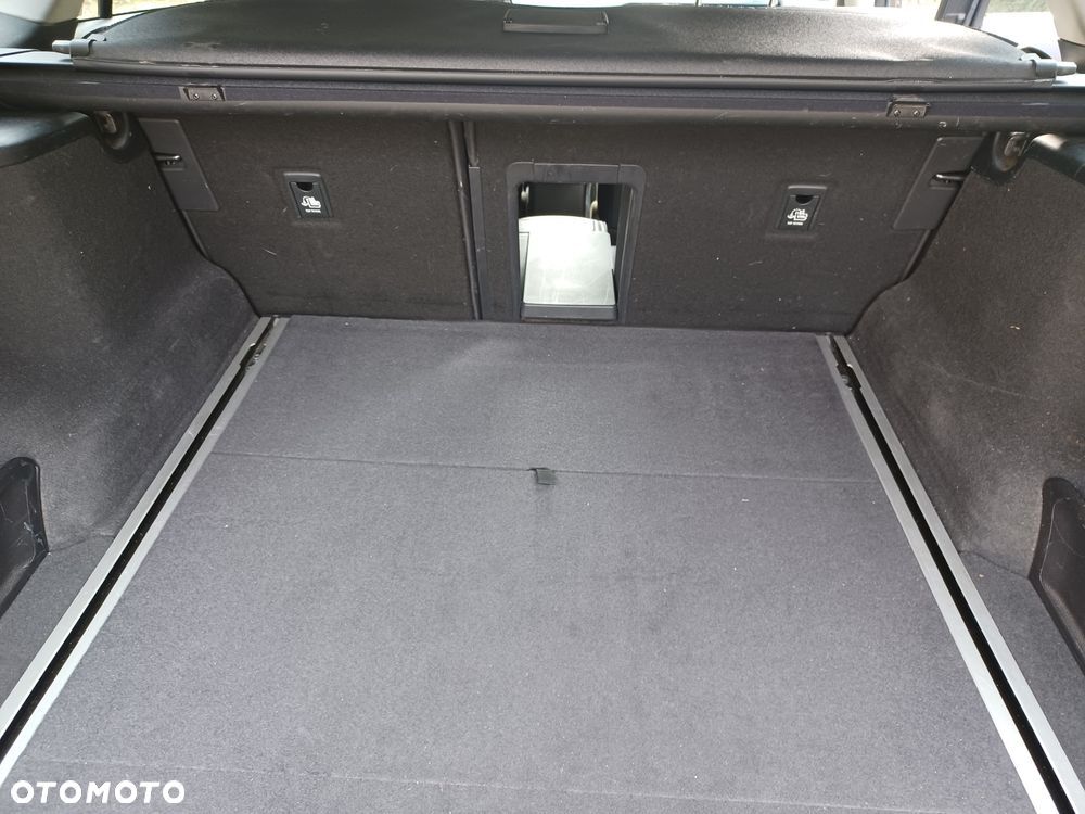 Toyota Avensis 1.8 Prestige - 16
