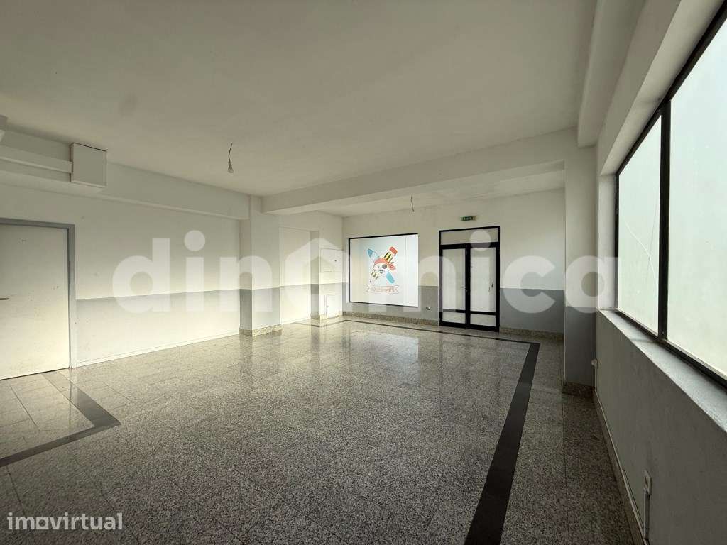 espaço comercial junto as escolas Famalicão - Grande imagem: 4/15