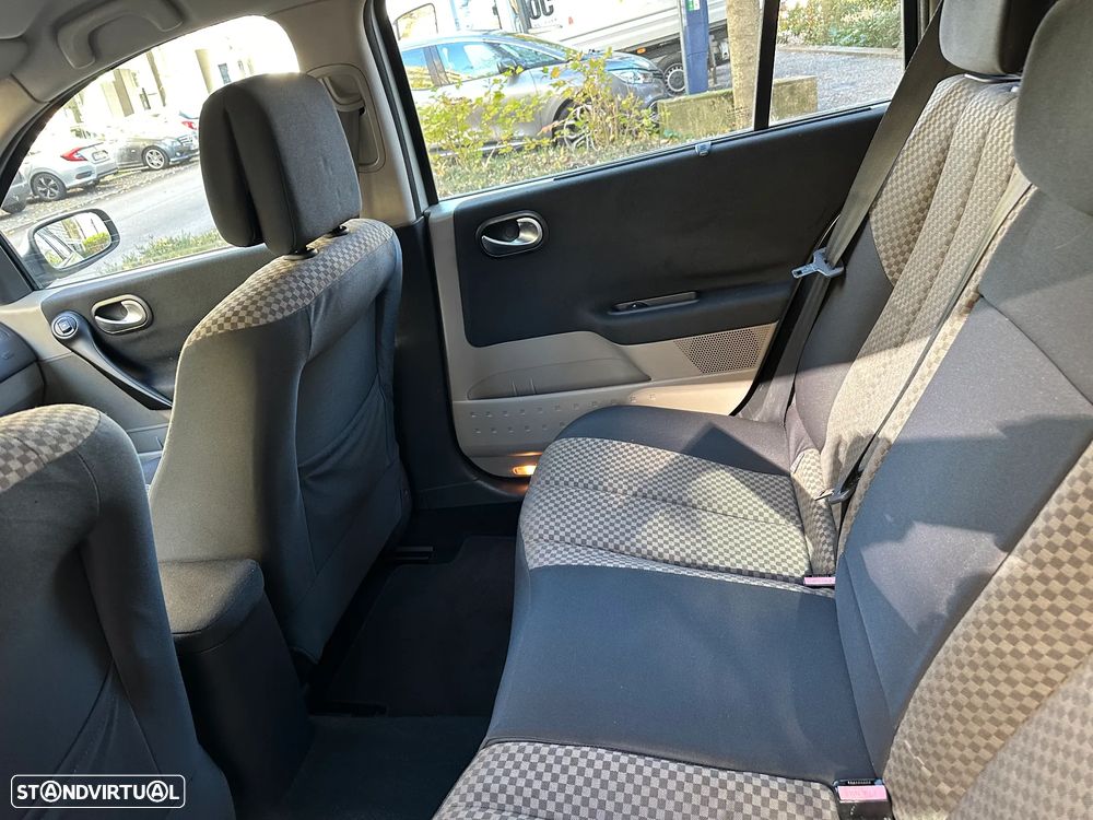 Renault Mégane Break 1.5 dCi Dynamique - 19