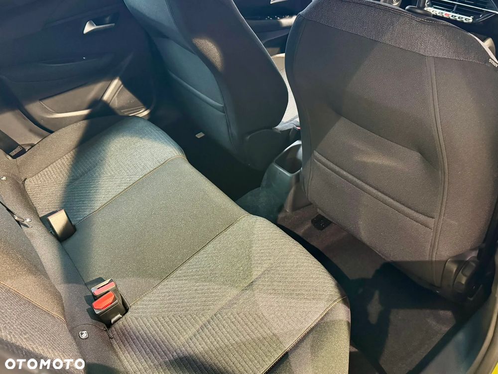 Peugeot 208 1.2 PureTech Style S&S - 12