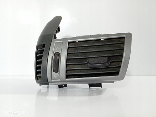 Fiat Stilo 01-10 KRATKA NAWIEWU POWIETRZA LEWA KIEROWCY OE CS348201