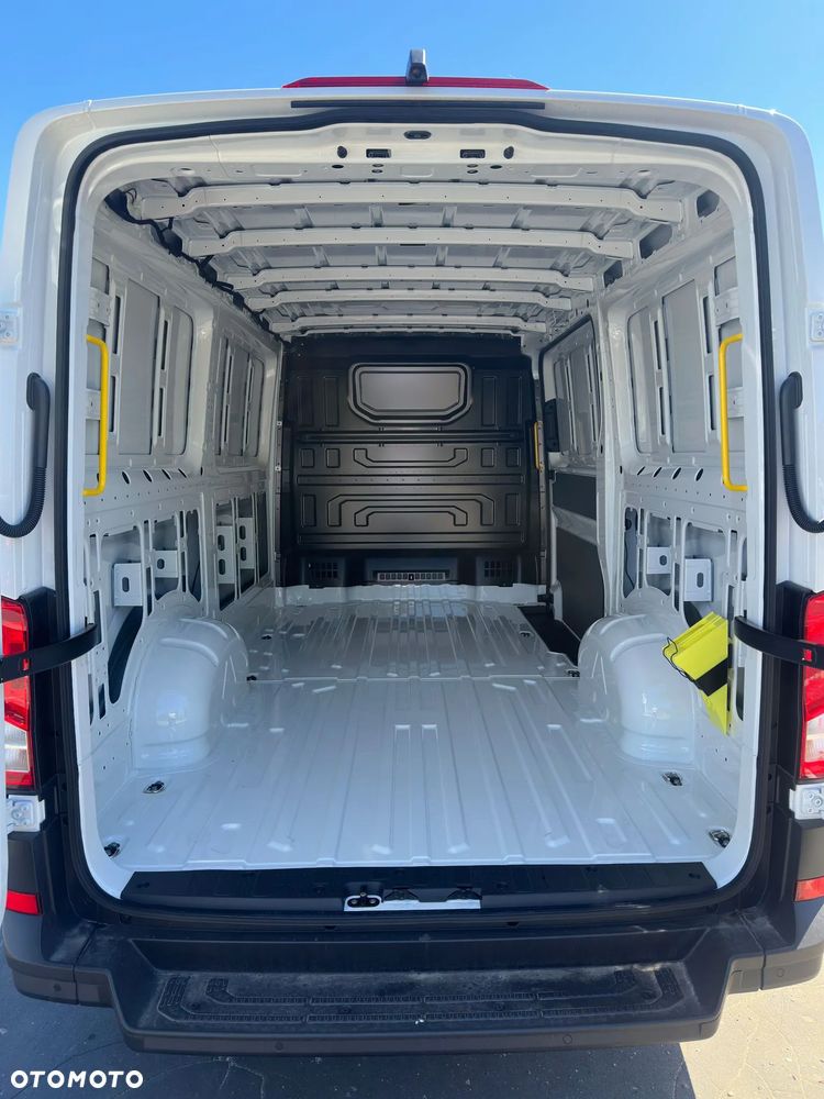 Volkswagen Crafter - 7