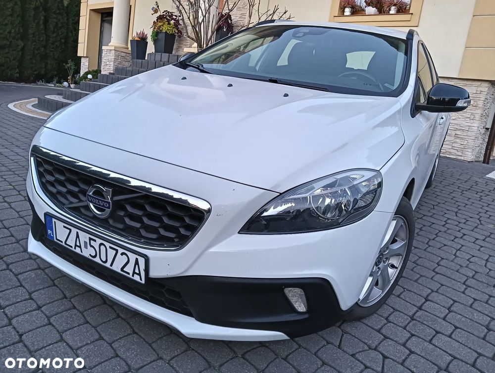 Volvo V40 2015 photo 2