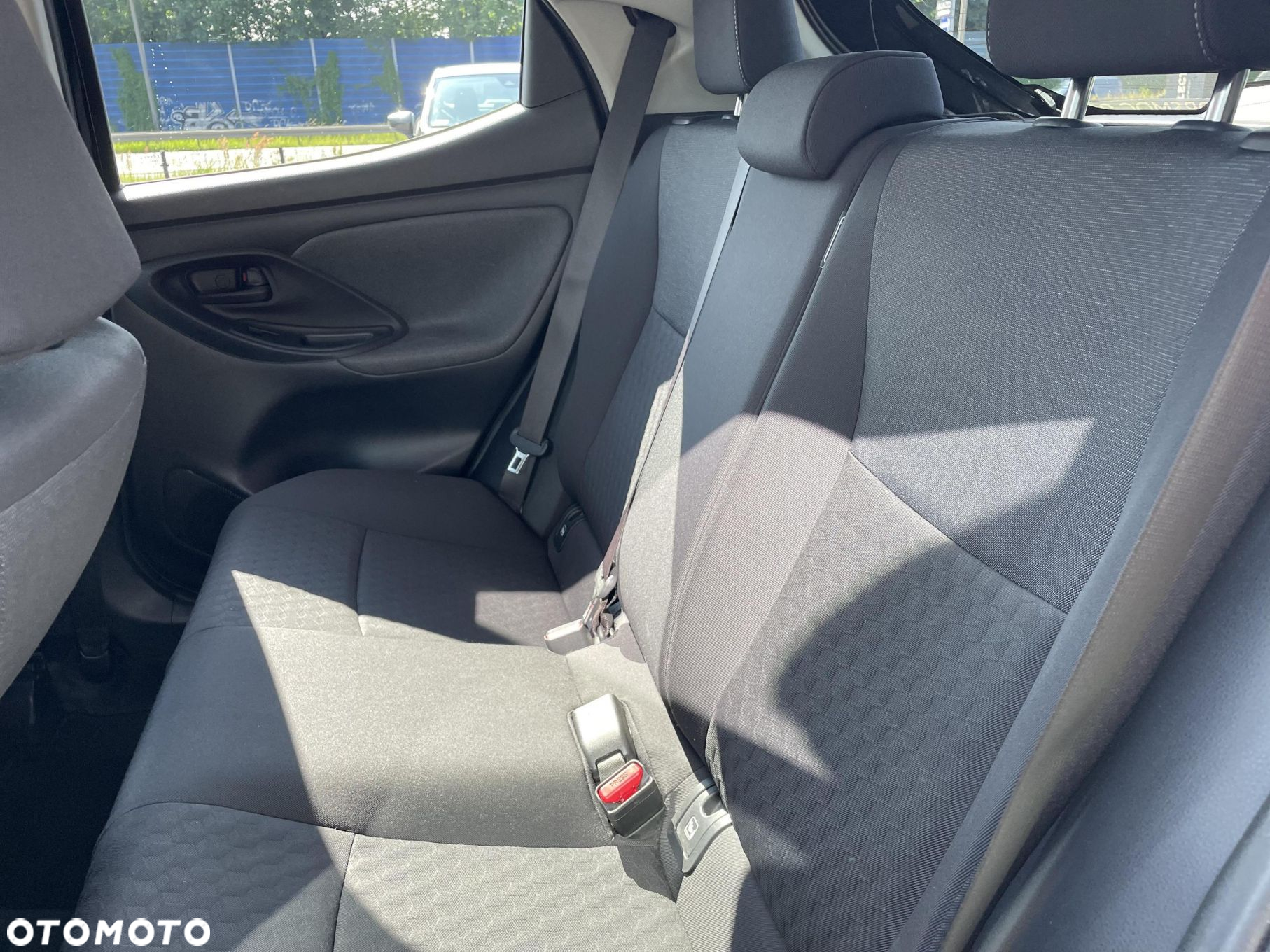 Toyota Yaris - 16