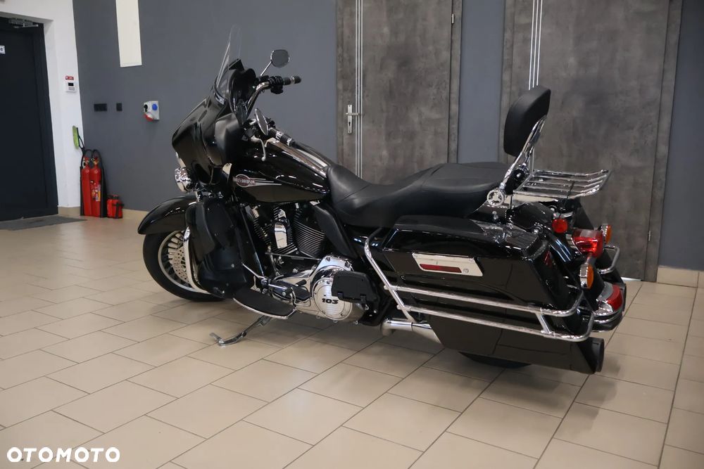 Harley-Davidson Touring Street Glide - 9