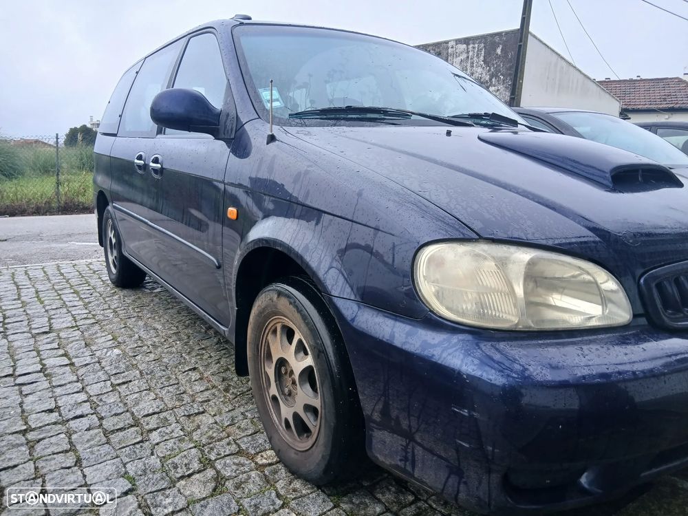 Kia Carnival 2.9 TDi LS Top - 8
