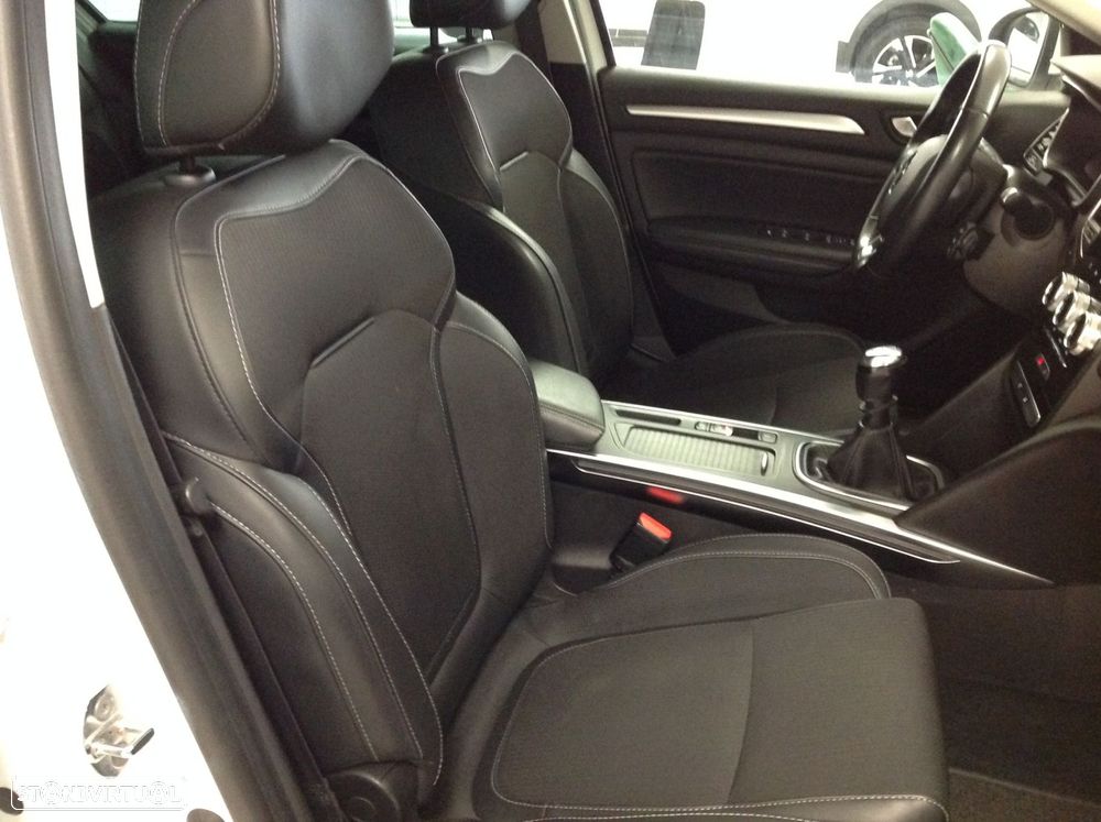 Renault Mégane Sport Tourer 1.5 Blue dCi Limited C/PM+Pneu - 37