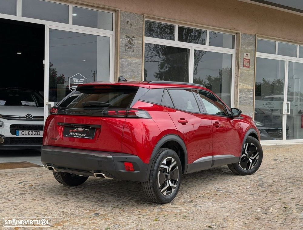 Peugeot 2008 PureTech 130 EAT8 GT - 12