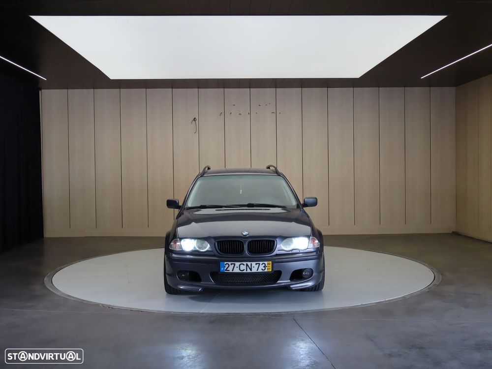 BMW 320 d Touring - 9