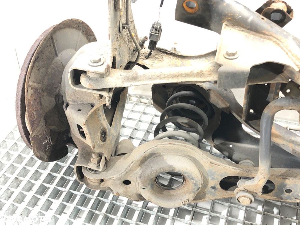 BELKA TYŁ  VOLVO C30 (533) 2006 - 2013 1.6 D2 84 kW [115 KM] olej napędowy 2010 - 2012 - 6