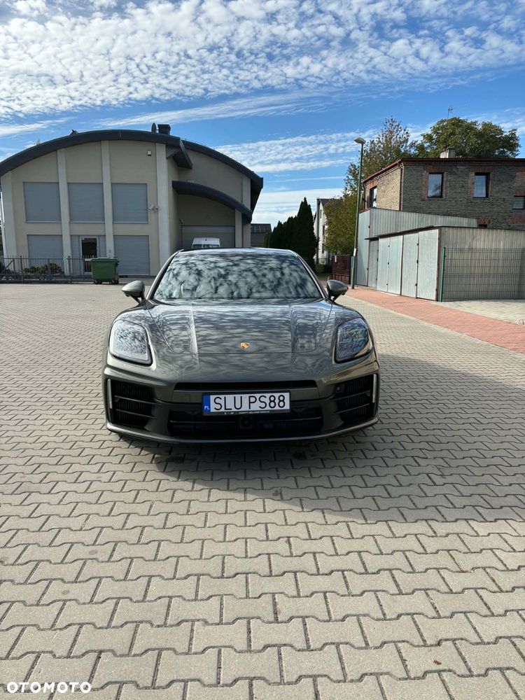 Porsche Panamera 4S E-Hybrid PHEV - 3