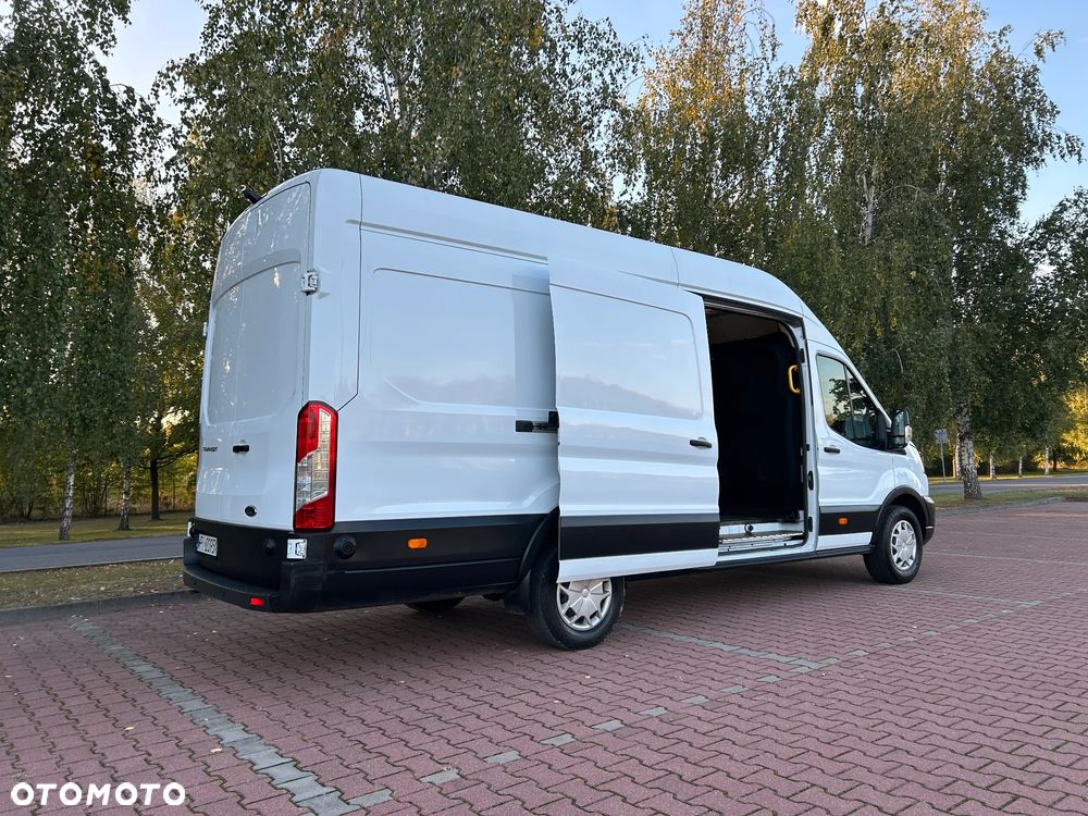 Ford Transit - 22