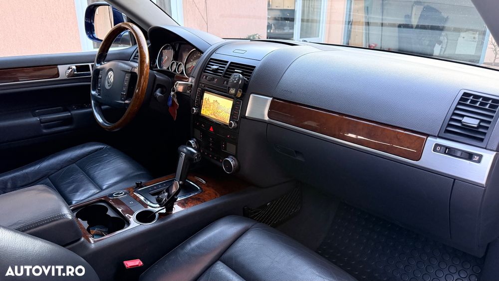 Volkswagen Touareg 2.5 TDI R5 Aut. - 11