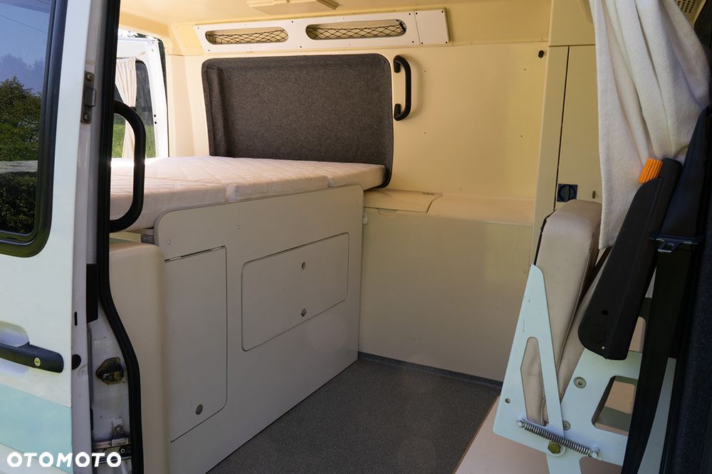Mercedes-Benz Sprinter - 9