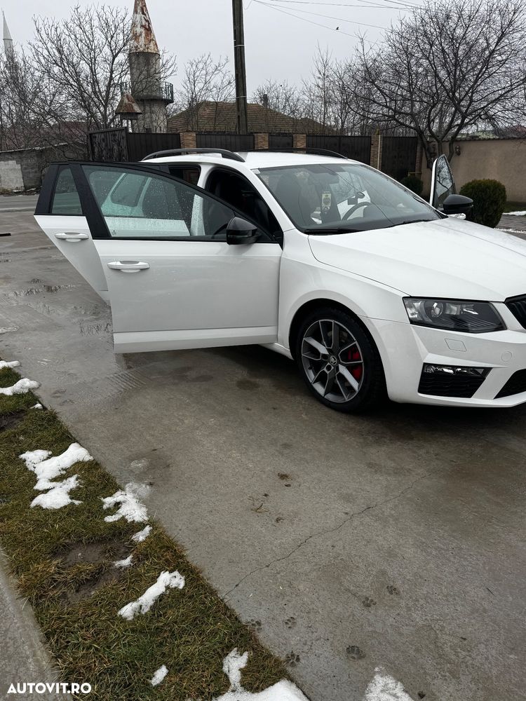 Skoda Octavia 2.0 TDI (Green tec) 4x4 DSG RS - 3