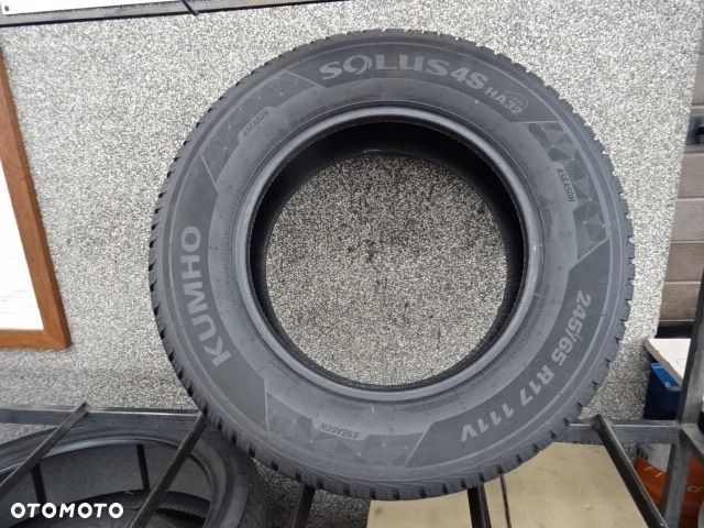 245/65/R17 111V Kumho Solus 4S HA32 SUV - 5