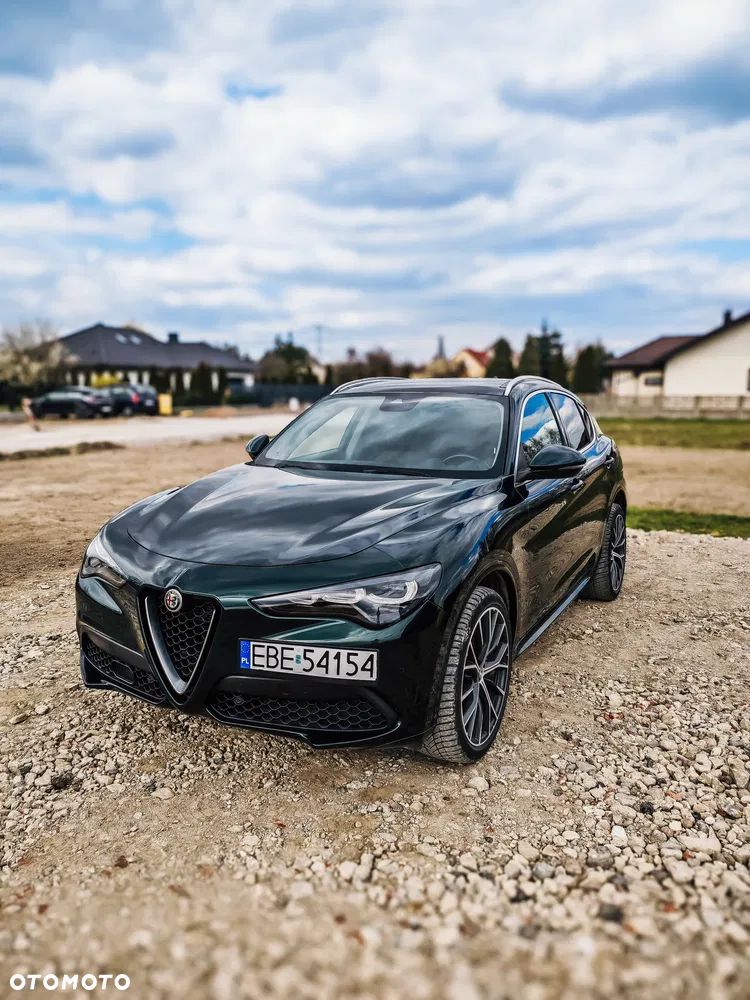 Alfa Romeo Stelvio 2.0 Turbo 16V AT8-Q4 Lusso Ti - 1