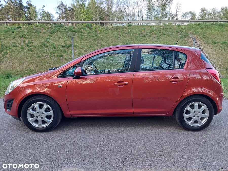 Opel Corsa 1.2 16V Edition / Active - 8