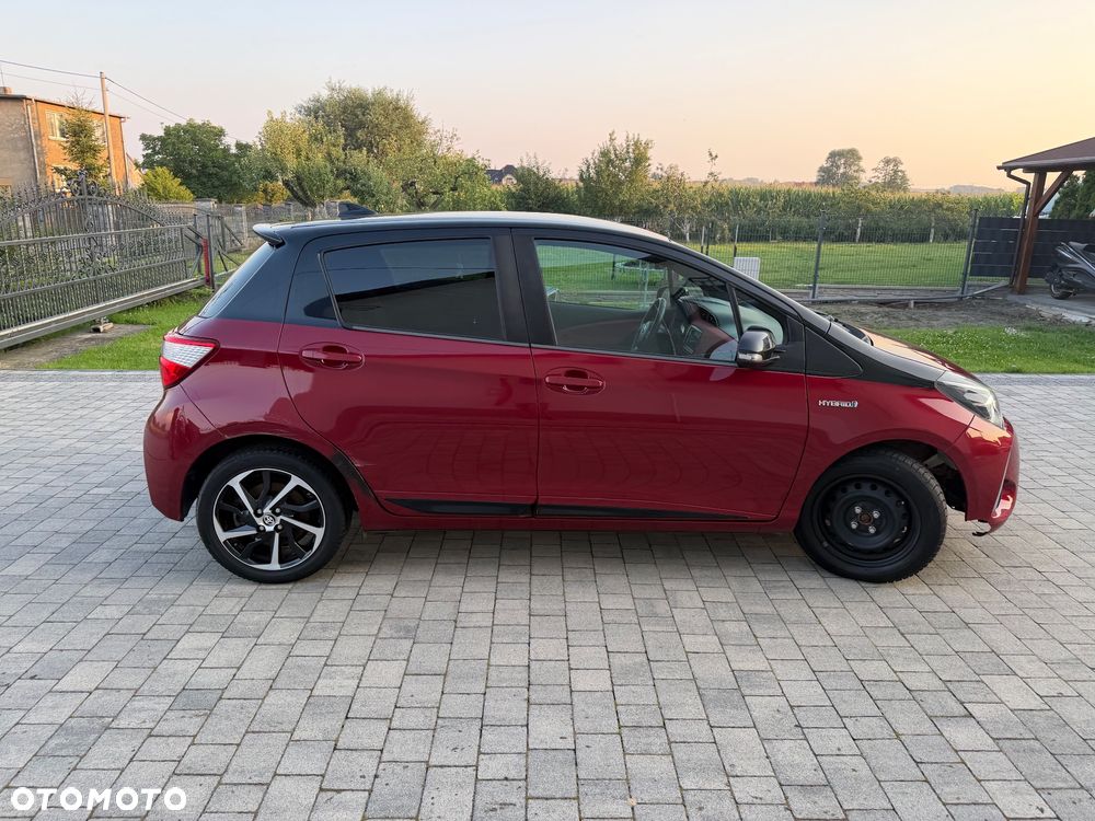 Toyota Yaris - 12